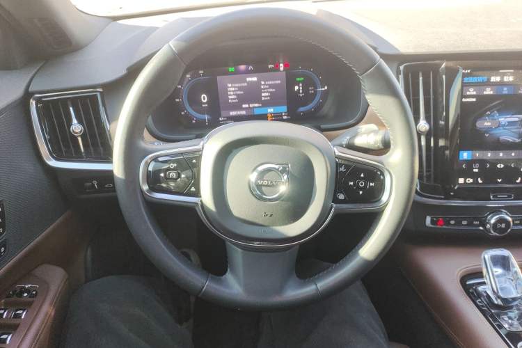 Used Volvo S90 New Energy 2022 T8 eDrive Hybrid Luxury Edition Steering Wheel