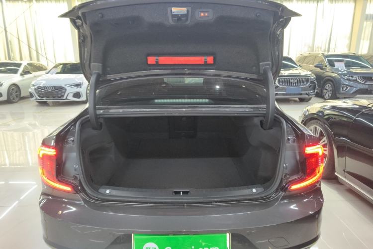 Used Volvo S90 New Energy 2022 T8 eDrive Hybrid Luxury Edition Trunk