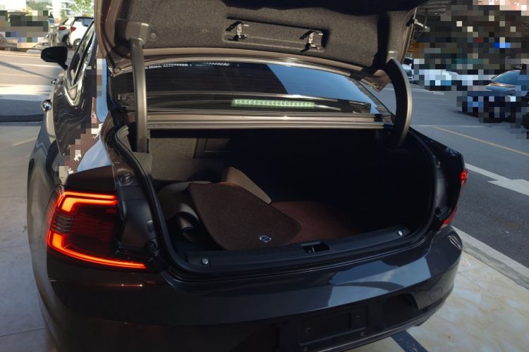 Used Volvo S90 New Energy 2022 Restyled T8 E-Drive Hybrid Zhiyi Luxury Edition Trunk