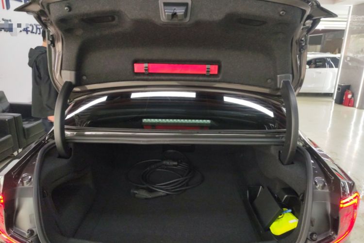 Used Volvo S90 New Energy 2022 T8 eDrive Hybrid Luxury Edition Trunk
