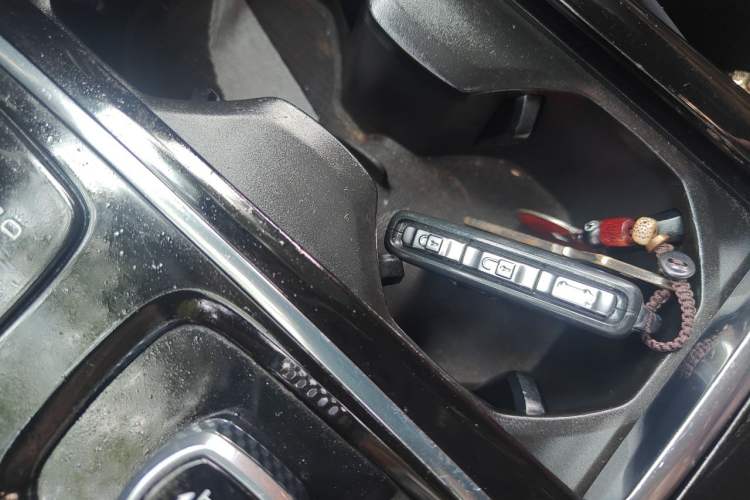 Used Volvo S90 New Energy 2022 T8 eDrive Hybrid Luxury Edition Vehicle Key