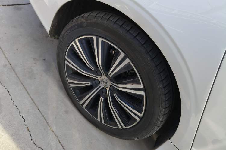 Used Volvo S90 New Energy 2022 T8 eDrive Hybrid Luxury Edition Exterior 8