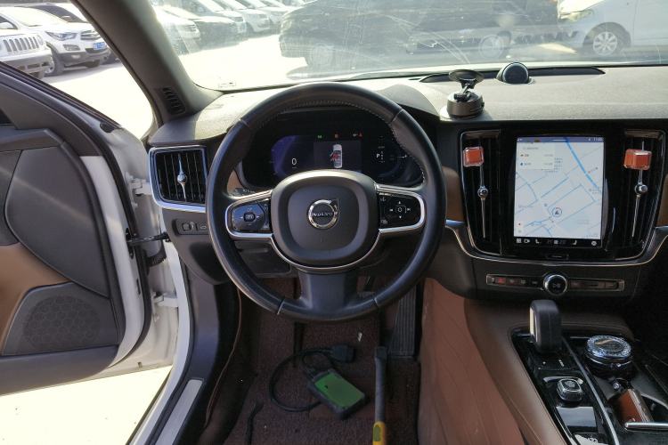 Used Volvo S90 New Energy 2022 T8 eDrive Hybrid Luxury Edition Steering Wheel
