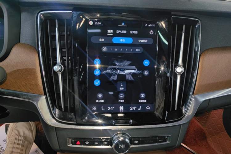 Used Volvo S90 New Energy 2023 T8 Plug-in Hybrid All-Wheel Drive Long-Range Zhiyi Luxury Edition Audio And AC Panel