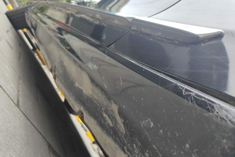 Used Volvo S90 New Energy 2023 T8 Plug-in Hybrid All-Wheel Drive Long-Range Zhiyi Luxury Edition Chassis Front Right