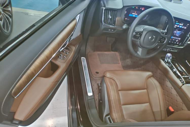 Used Volvo S90 New Energy 2023 T8 Plug-in Hybrid All-Wheel Drive Long-Range Luxury Edition Driver Seat