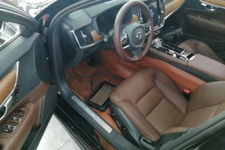 Used Volvo S90 New Energy 2023 T8 Plug-in Hybrid All-Wheel Drive Long-Range Zhiyi Luxury Edition Driver Seat
