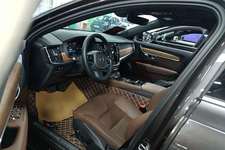 Used Volvo S90 New Energy 2023 T8 Plug-in Hybrid All-Wheel Drive Long-Range Zhiyi Luxury Edition Driver Seat