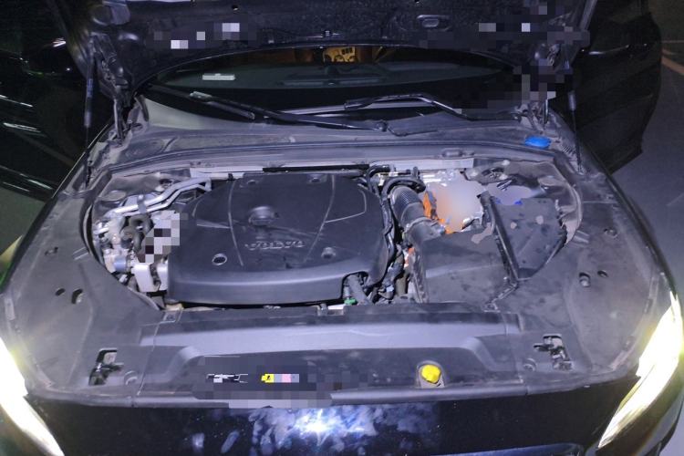 Used Volvo S90 New Energy 2023 T8 Plug-in Hybrid All-Wheel Drive Long-Range Zhiyi Luxury Edition Engine Bay