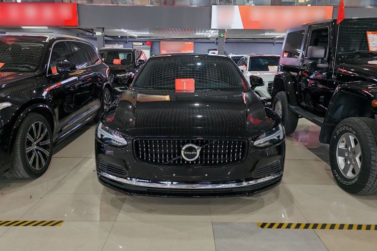 Used Volvo S90 New Energy 2023 T8 Plug-in Hybrid All-Wheel Drive Long-Range Zhiyi Luxury Edition Exterior 1