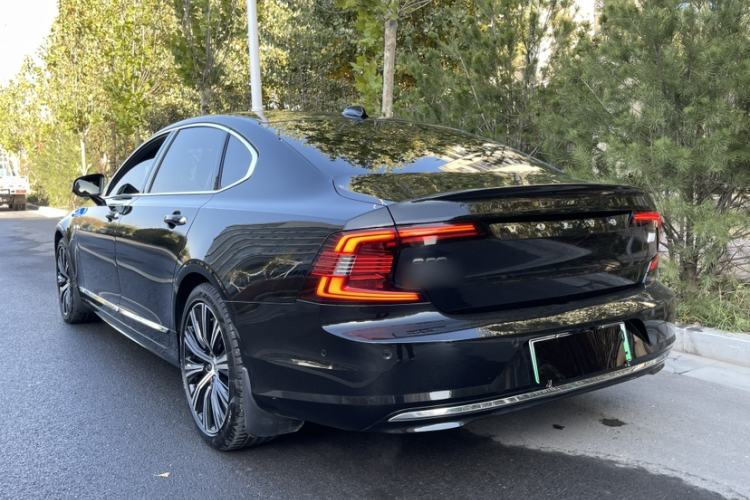 Used Volvo S90 New Energy 2023 T8 Plug-in Hybrid All-Wheel Drive Long-Range Luxury Edition Exterior 1