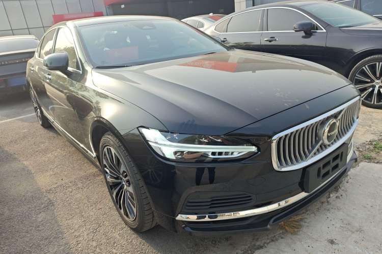 Used Volvo S90 New Energy 2023 T8 Plug-in Hybrid All-Wheel Drive Long-Range Zhiyi Luxury Edition Front Right 45 Deg