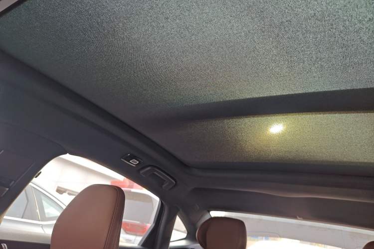 Used Volvo S90 New Energy 2023 T8 Plug-in Hybrid All-Wheel Drive Long-Range Zhiyi Luxury Edition Headliner