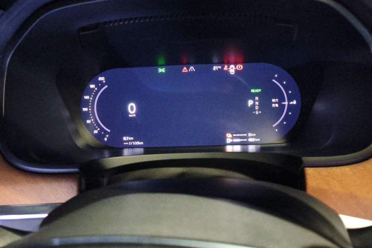 Used Volvo S90 New Energy 2023 T8 Plug-in Hybrid All-Wheel Drive Long-Range Zhiyi Luxury Edition Instrument Cluster