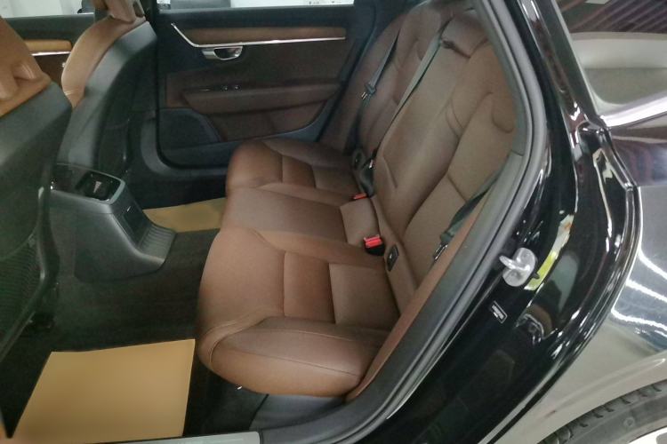 Used Volvo S90 New Energy 2023 T8 Plug-in Hybrid All-Wheel Drive Long-Range Zhiyi Luxury Edition Interior 1