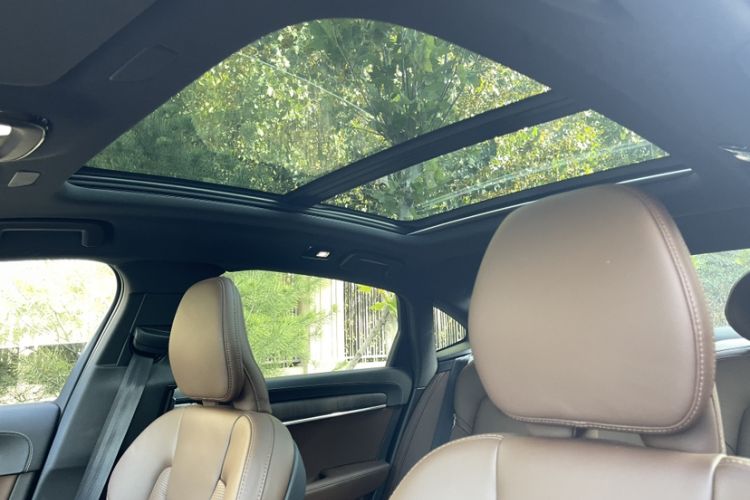 Used Volvo S90 New Energy 2023 T8 Plug-in Hybrid All-Wheel Drive Long-Range Luxury Edition Interior 11