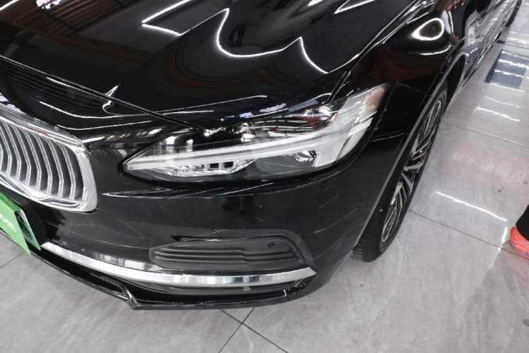 Used Volvo S90 New Energy 2023 T8 Plug-in Hybrid All-Wheel Drive Long-Range Zhiyi Luxury Edition Left Front Headlight
