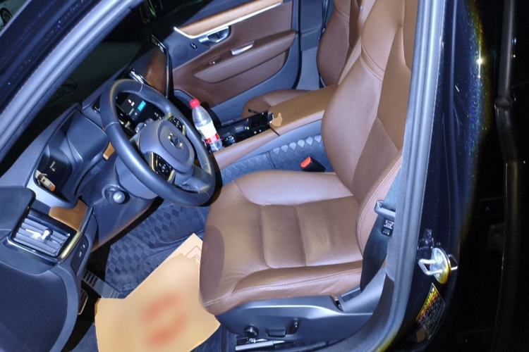 Used Volvo S90 New Energy 2023 T8 Plug-in Hybrid All-Wheel Drive Long-Range Zhiyi Luxury Edition Left Front Seat