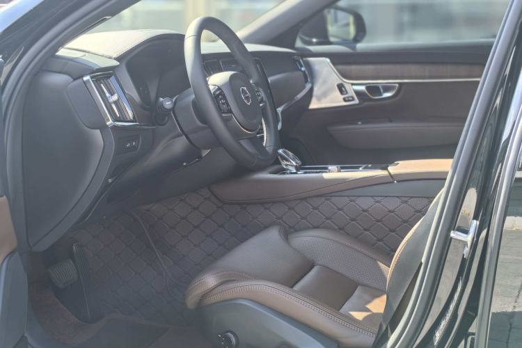 Used Volvo S90 New Energy 2023 T8 Plug-in Hybrid All-Wheel Drive Long-Range Luxury Edition Left Front Seat