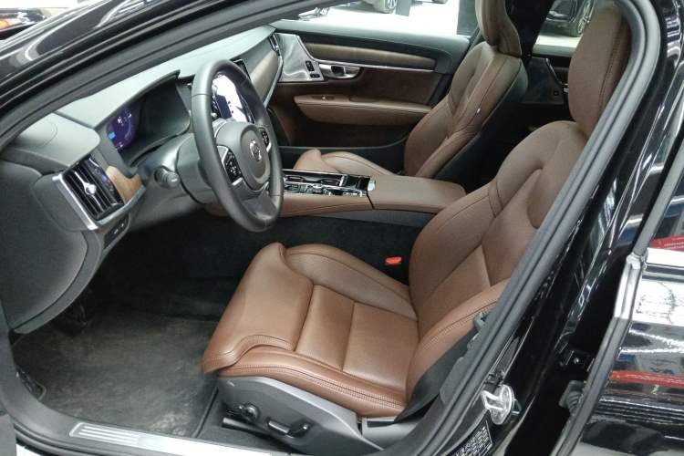 Used Volvo S90 New Energy 2023 T8 Plug-in Hybrid All-Wheel Drive Long-Range Luxury Edition Left Front Seat
