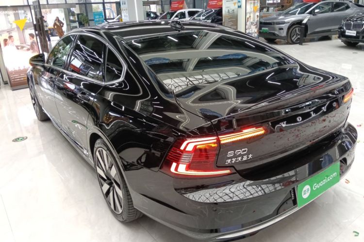 Used Volvo S90 New Energy 2023 T8 Plug-in Hybrid All-Wheel Drive Long-Range Luxury Edition Rear Left 45 Deg