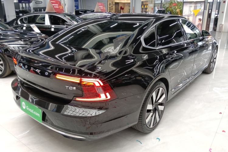 Used Volvo S90 New Energy 2023 T8 Plug-in Hybrid All-Wheel Drive Long-Range Luxury Edition Rear Right 45 Deg