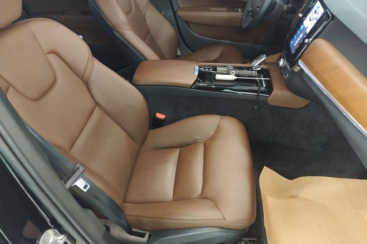 Used Volvo S90 New Energy 2023 T8 Plug-in Hybrid All-Wheel Drive Long-Range Zhiyi Luxury Edition Right Front Seat