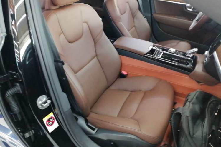 Used Volvo S90 New Energy 2023 T8 Plug-in Hybrid All-Wheel Drive Long-Range Zhiyi Luxury Edition Right Front Seat