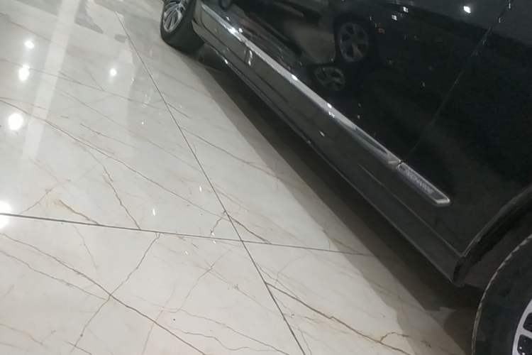Used Volvo S90 New Energy 2023 T8 Plug-in Hybrid All-Wheel Drive Long-Range Zhiyi Luxury Edition Right Side Sill