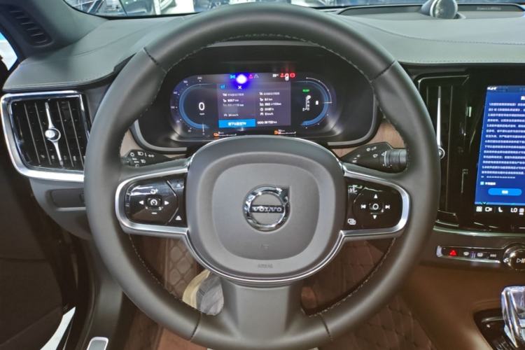 Used Volvo S90 New Energy 2023 T8 Plug-in Hybrid All-Wheel Drive Long-Range Luxury Edition Steering Wheel