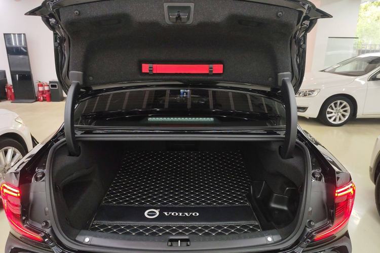 Used Volvo S90 New Energy 2023 T8 Plug-in Hybrid All-Wheel Drive Long-Range Zhiyi Luxury Edition Trunk