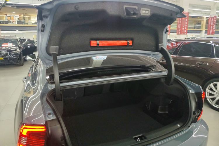Used Volvo S90 New Energy 2023 T8 Plug-in Hybrid All-Wheel Drive Long-Range Luxury Edition Trunk