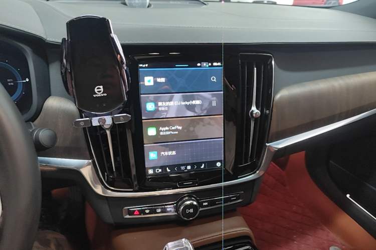 Used Volvo S90 New Energy 2023 T8 Plug-in Hybrid All-Wheel Drive Long-Range Luxury Edition Audio And AC Panel