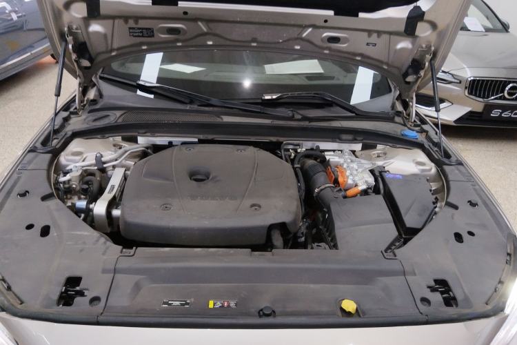 Used Volvo S90 New Energy 2023 T8 Plug-in Hybrid All-Wheel Drive Long-Range Luxury Edition Engine Bay