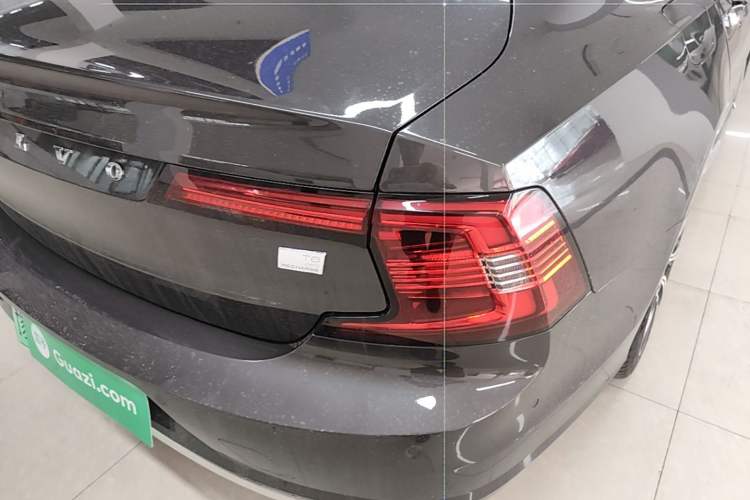 Used Volvo S90 New Energy 2023 T8 Plug-in Hybrid All-Wheel Drive Long-Range Luxury Edition Exterior 3