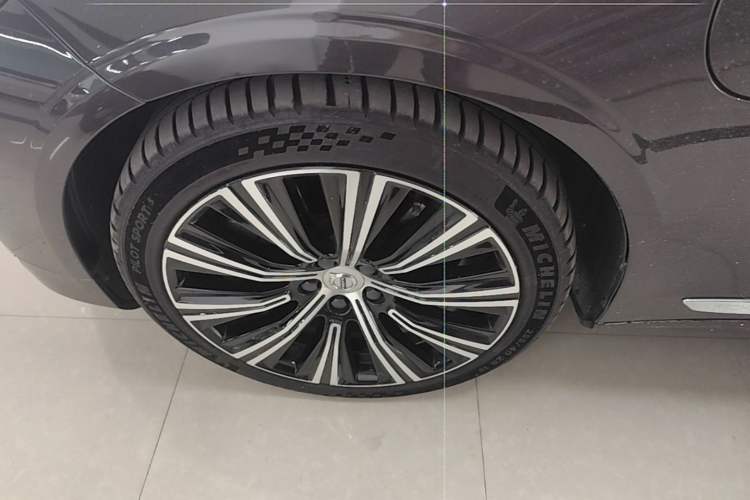 Used Volvo S90 New Energy 2023 T8 Plug-in Hybrid All-Wheel Drive Long-Range Luxury Edition Exterior 4