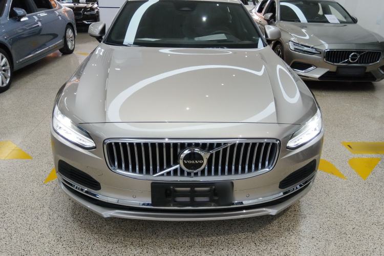 Used Volvo S90 New Energy 2023 T8 Plug-in Hybrid All-Wheel Drive Long-Range Luxury Edition Front