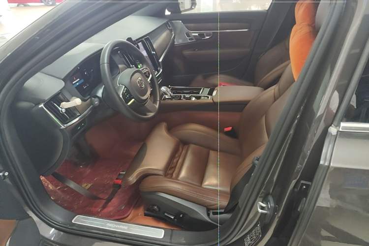 Used Volvo S90 New Energy 2023 T8 Plug-in Hybrid All-Wheel Drive Long-Range Luxury Edition Left Front Seat