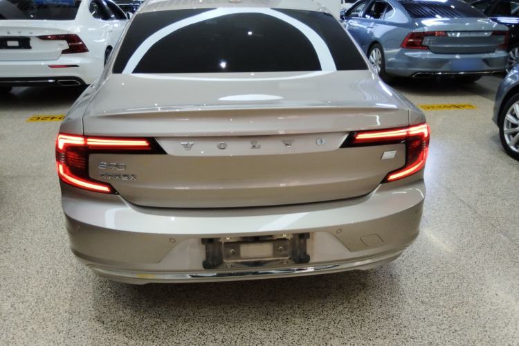 Used Volvo S90 New Energy 2023 T8 Plug-in Hybrid All-Wheel Drive Long-Range Luxury Edition Rear