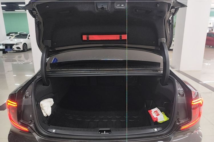 Used Volvo S90 New Energy 2023 T8 Plug-in Hybrid All-Wheel Drive Long-Range Luxury Edition Trunk
