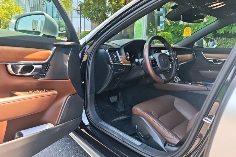 Used Volvo S90 New Energy 2023 T8 Plug-in Hybrid All-Wheel Drive Long-Range Zhiyi Luxury Edition Driver Seat