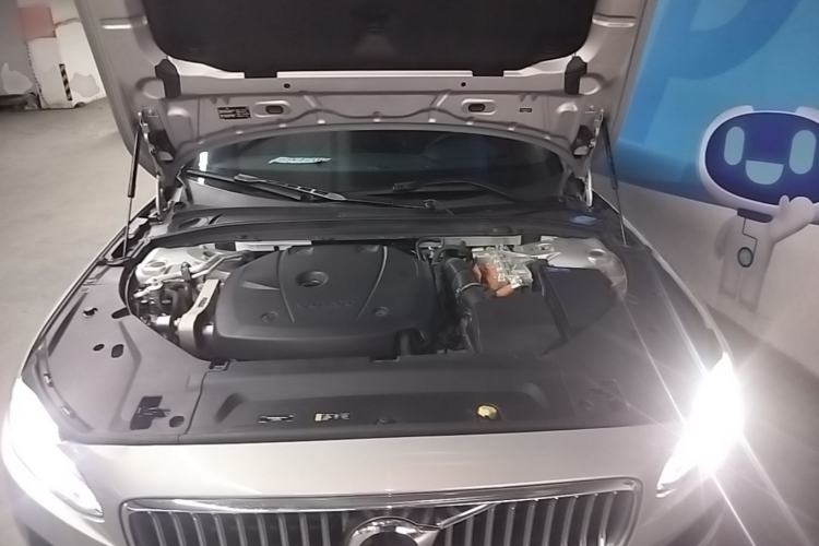 Used Volvo S90 New Energy 2023 T8 Plug-in Hybrid All-Wheel Drive Long-Range Zhiyi Luxury Edition Engine Bay