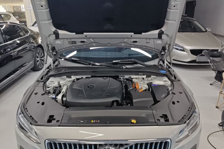 Used Volvo S90 New Energy 2023 T8 Plug-in Hybrid All-Wheel Drive Long-Range Luxury Edition Engine Bay