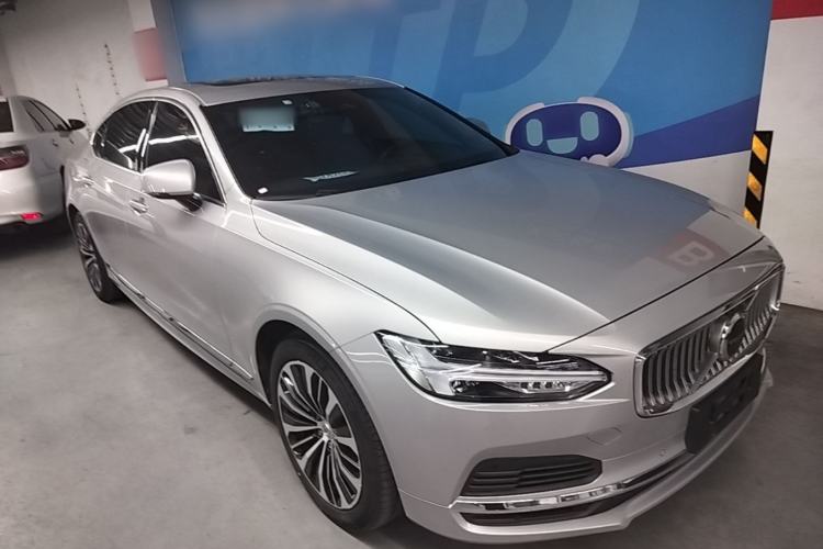 Used Volvo S90 New Energy 2023 T8 Plug-in Hybrid All-Wheel Drive Long-Range Zhiyi Luxury Edition Front Right 45 Deg