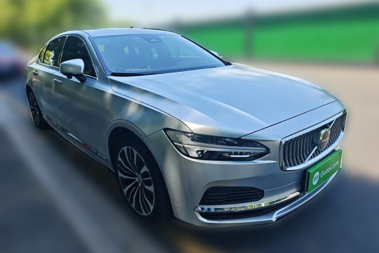 Used Volvo S90 New Energy 2023 T8 Plug-in Hybrid All-Wheel Drive Long-Range Zhiyi Luxury Edition Front Right 45 Deg