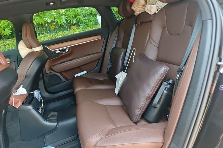 Used Volvo S90 New Energy 2023 T8 Plug-in Hybrid All-Wheel Drive Long-Range Zhiyi Luxury Edition Left Rear Seat