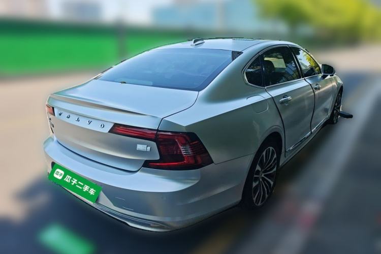 Used Volvo S90 New Energy 2023 T8 Plug-in Hybrid All-Wheel Drive Long-Range Zhiyi Luxury Edition Rear Right 45 Deg