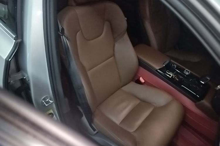 Used Volvo S90 New Energy 2023 T8 Plug-in Hybrid All-Wheel Drive Long-Range Zhiyi Luxury Edition Right Front Seat