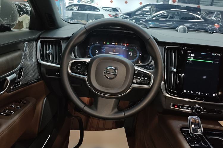 Used Volvo S90 New Energy 2023 T8 Plug-in Hybrid All-Wheel Drive Long-Range Luxury Edition Steering Wheel