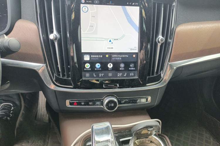 Used Volvo S90 New Energy 2024 Plug-in Hybrid Four-Wheel Drive Long-Range Zhiyi Luxury Edition Audio And AC Panel